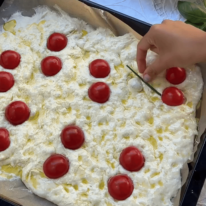 Fokača je među najpopularnijim jelima ove jeseni, a mi smo pronašli recept koji jedva čekamo da isprobamo