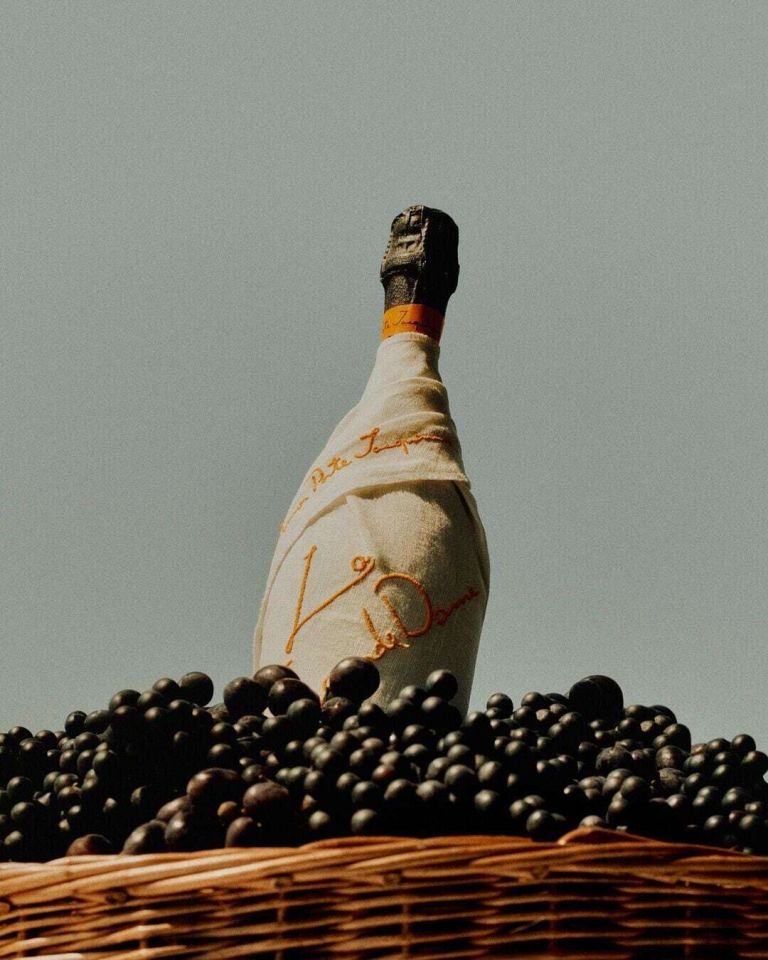 Veuve Clicquot x Simon Porte Jacquemus: Moda i vino u jednom