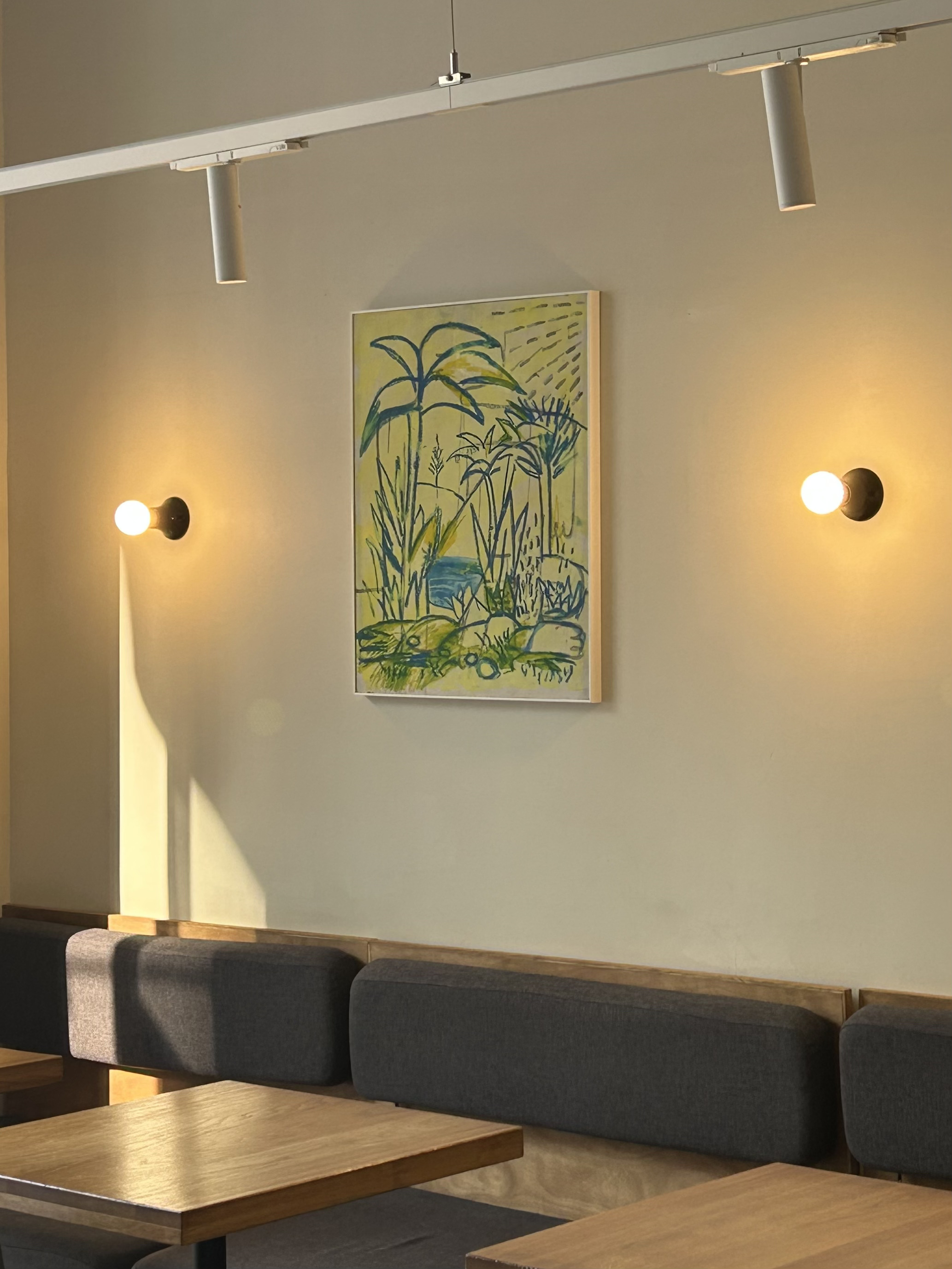June Summer Show: Nova izložba savremene umetnosti u June Cafe-u za produžetak leta