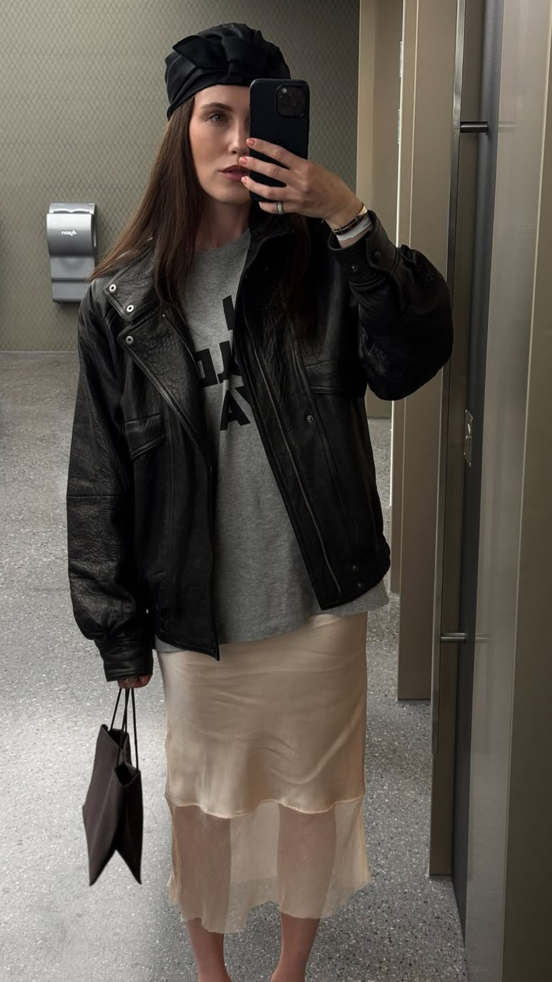 Sve što nam treba ove jeseni je (oversized) kožna jakna, a ove modele smo dodali na listu želja