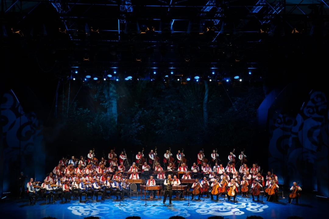Gala muzički spektakl u Sava centru: Orkestar „100 violina“ 9. decembra u Plavoj dvorani