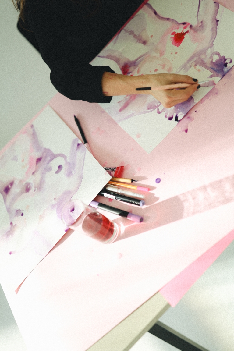 Marina Marković ocrtala je grudi žena obolelih od raka dojke