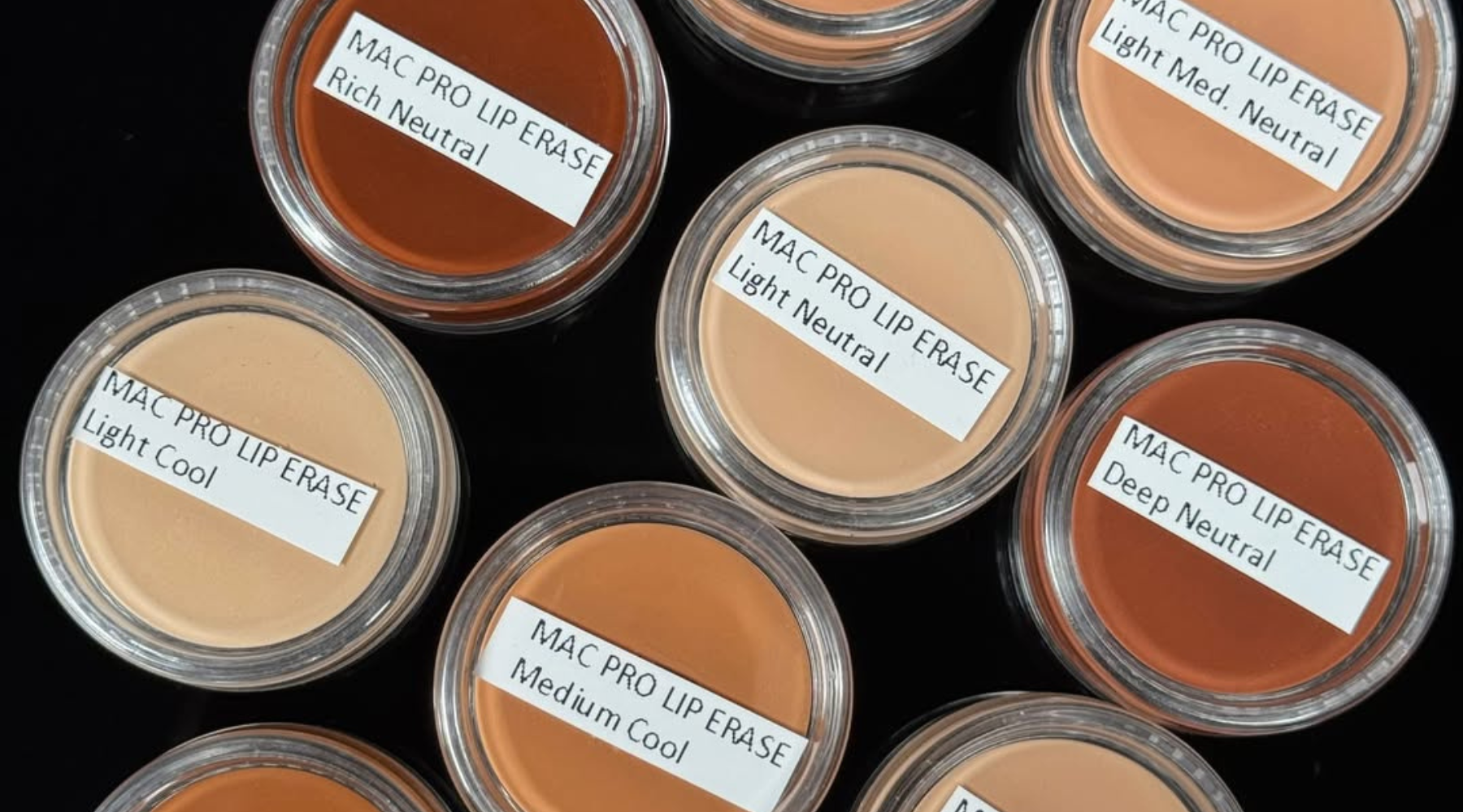 Korektor za usne koji je bio must-have tokom Y2K ere se ponovo našao na (beauty) policama