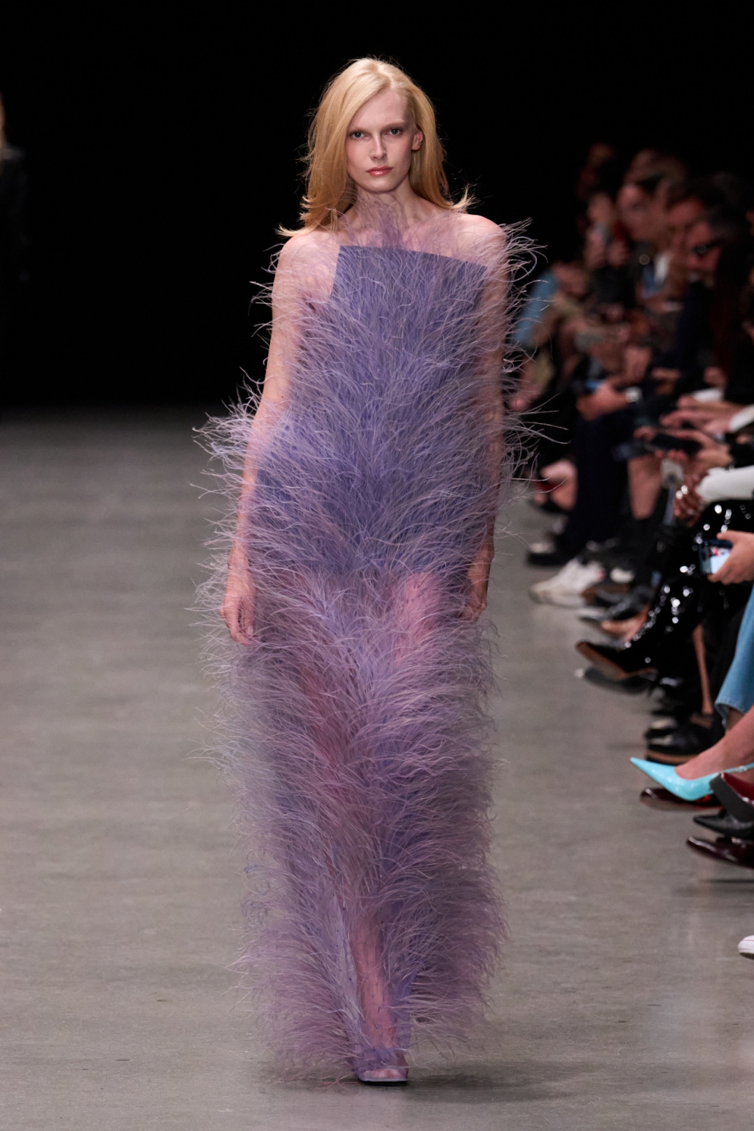 Stella McCartney ponovo na vrhu održive mode: Cruelty-free perje o kom želite da znate više