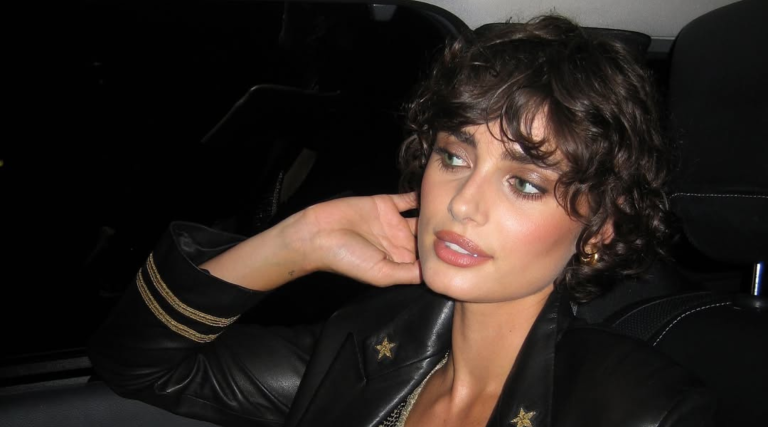 Kovrdžava kosa i pixie cut: Evo zbog čega nas Taylor Hill inspiriše