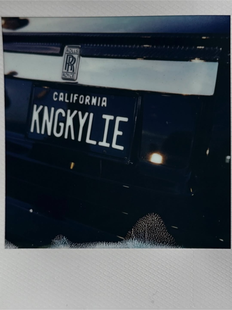 King Kylie: poratak kultne ere kroz novu liniju šminke
