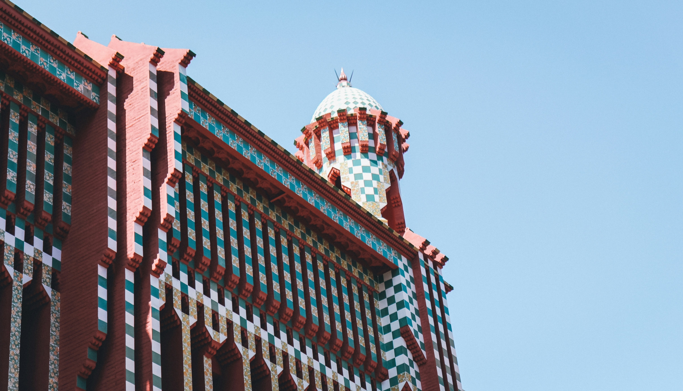 Casa Vicens_kristijan-arsov-YMmfjRGVpPs-unsplash