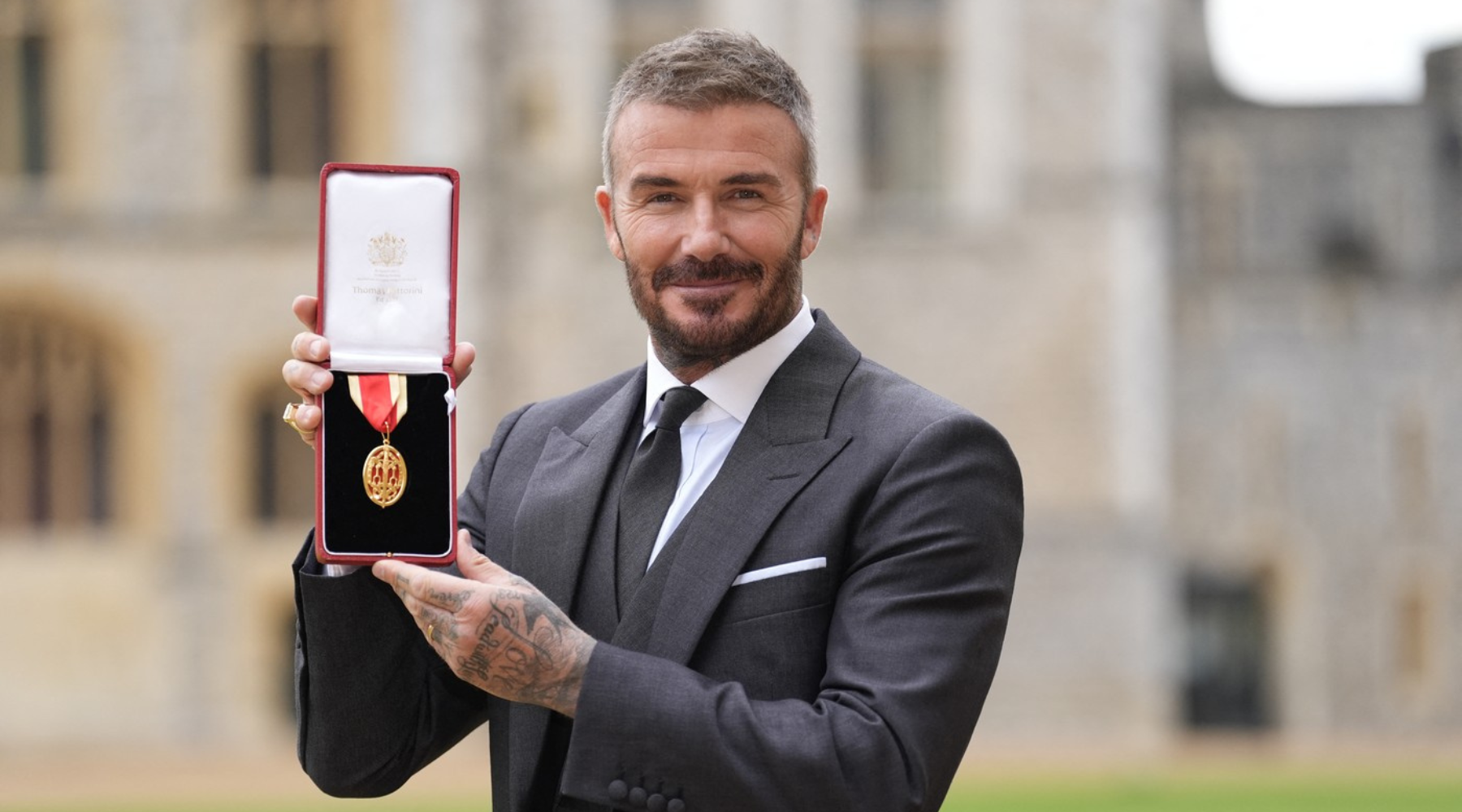 Sir David Beckham: Fudbaler je (konačno) dobio titulu viteza