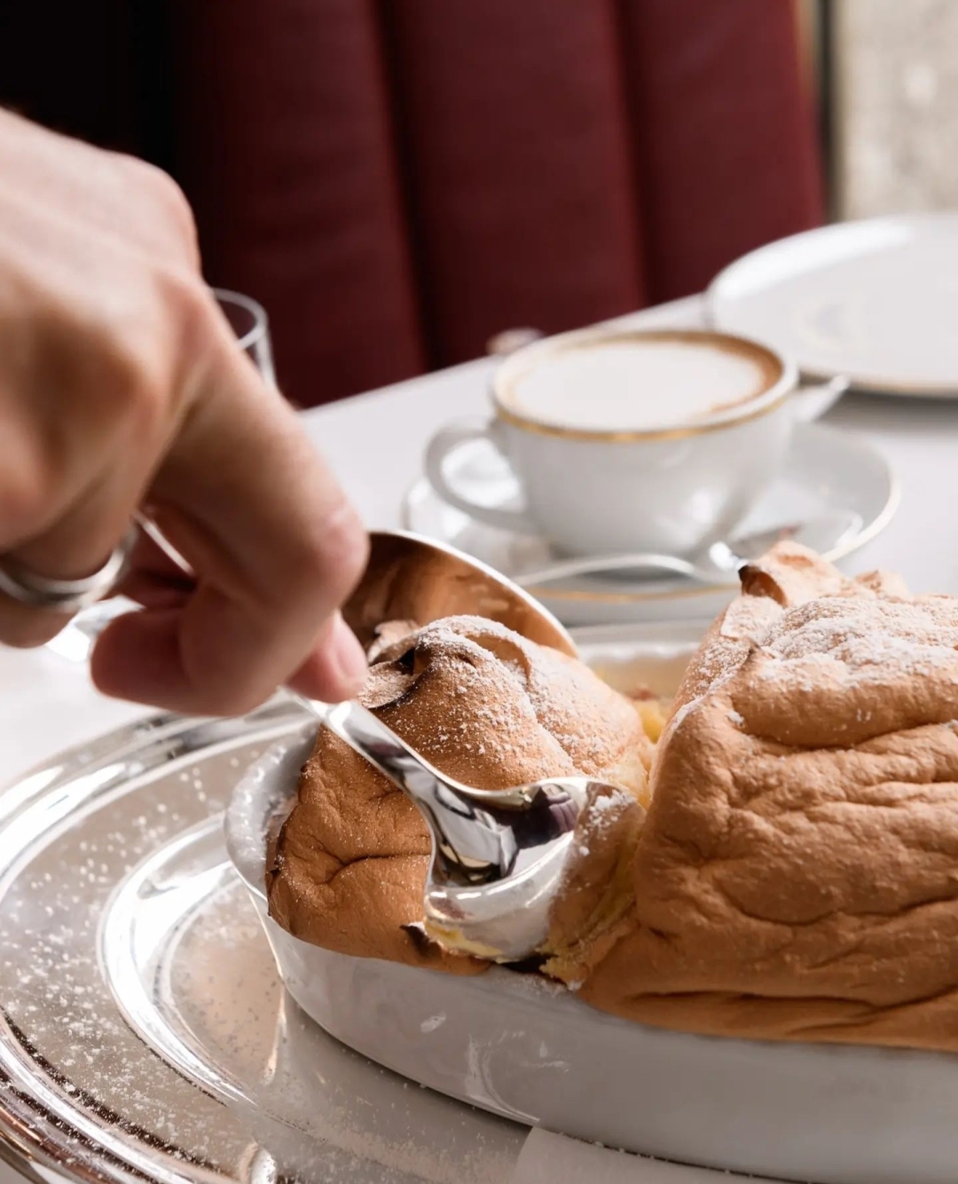 Idete u Beč ili Salzburg? Probajte ovaj tradicionalni austrijski kolač, lagan, sladak i mekan kao oblak.